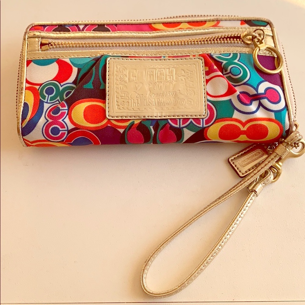 Coach Poppy Wristlet